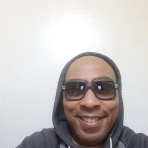 Meet your Posher, Derrick